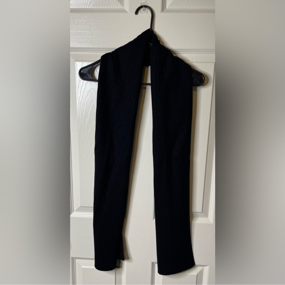 New women’s ALLSAINTS Black Rib Mix Knit Wool Blend
Scarf Wrap - Picture 2 of 9